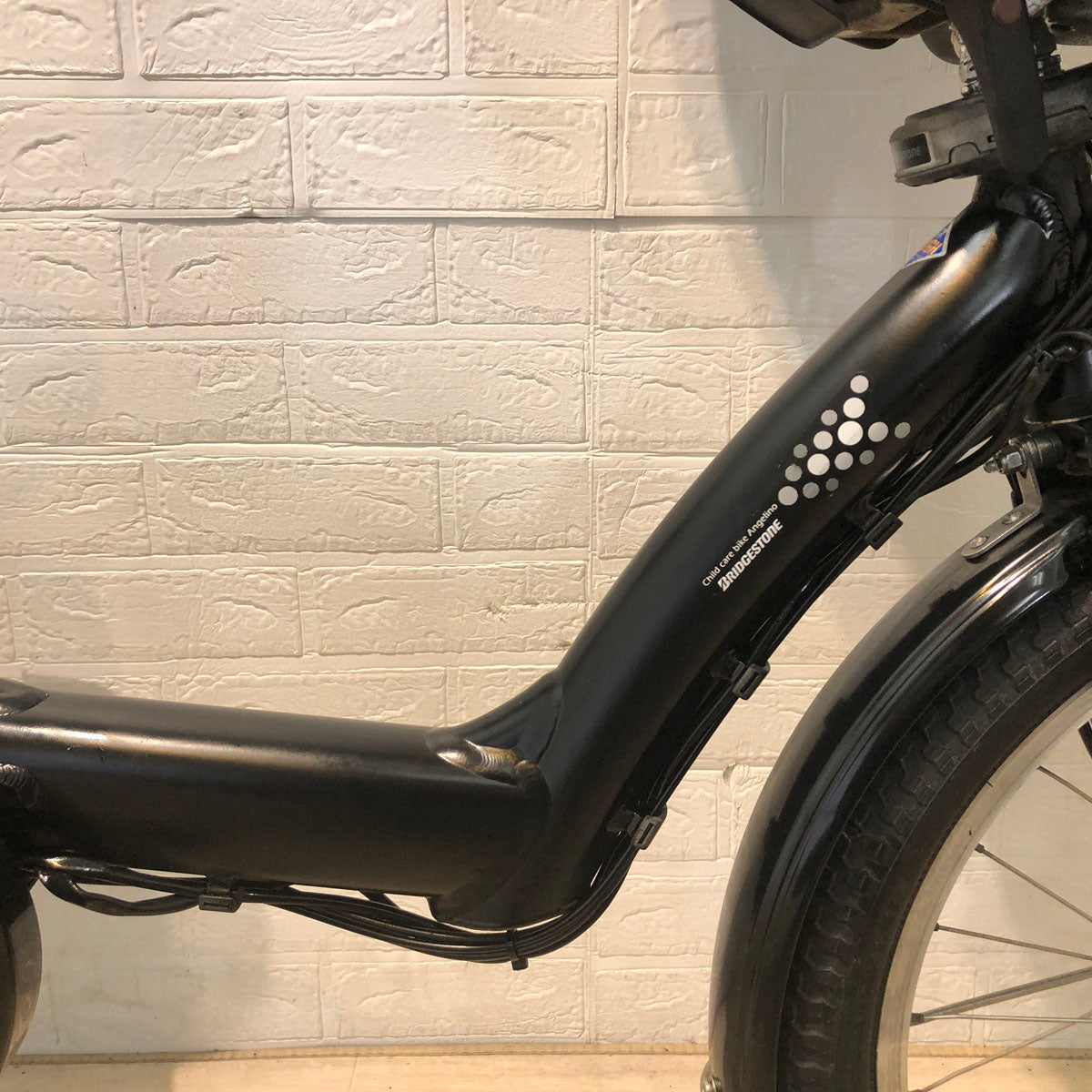 中古電動自転車 ブリヂストン アンジェリーノ プティット e ブラック 20インチ YA056