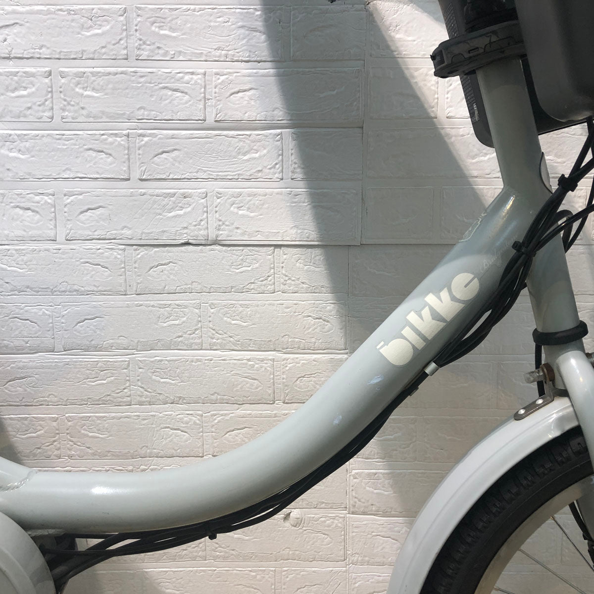 ブリヂストン bikke MOB e ビッケ モブ イー グレー 20インチ YA063 【中古車】