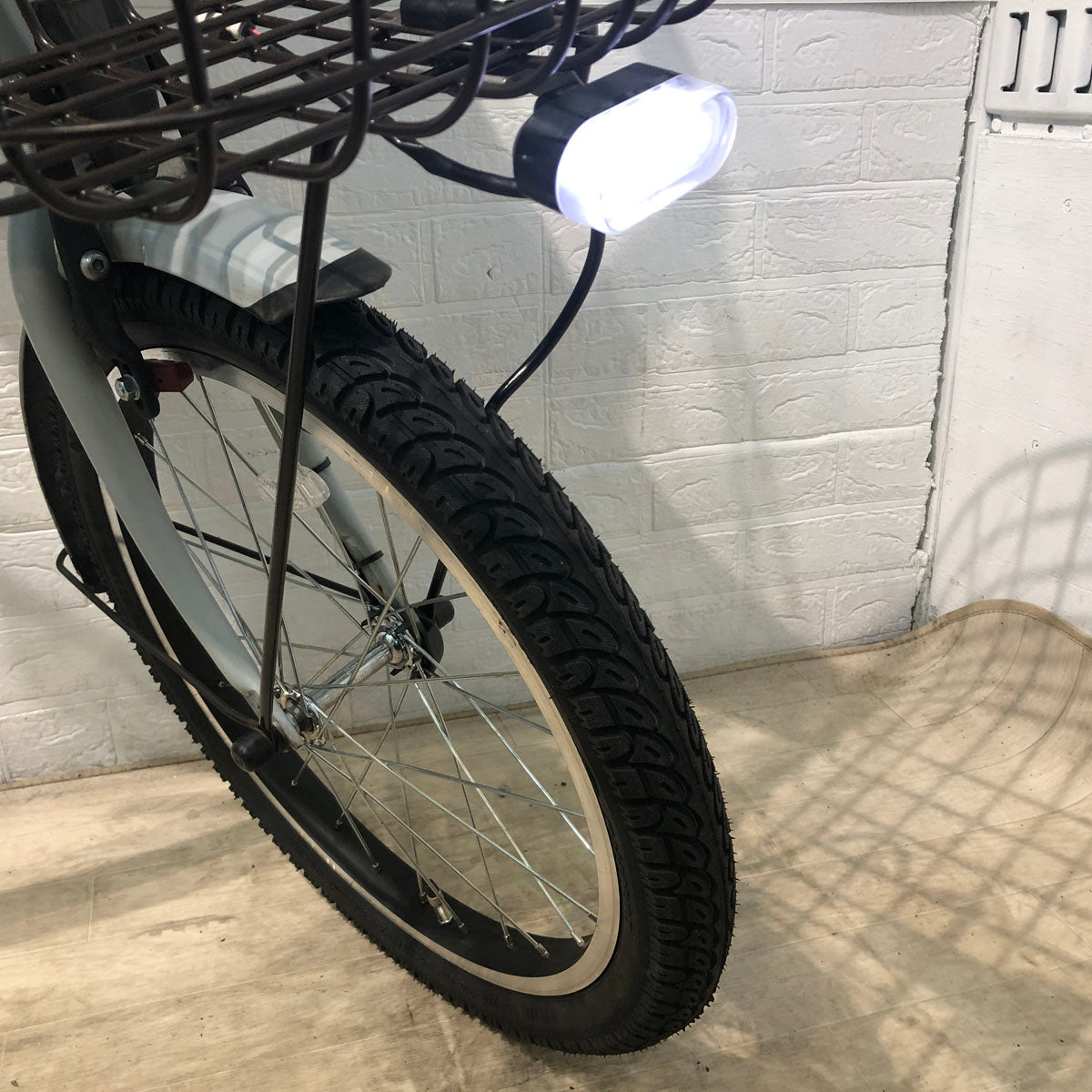 中古電動自転車 ブリヂストン bikke MOB e ビッケ モブ イー グレー 20インチ YA063