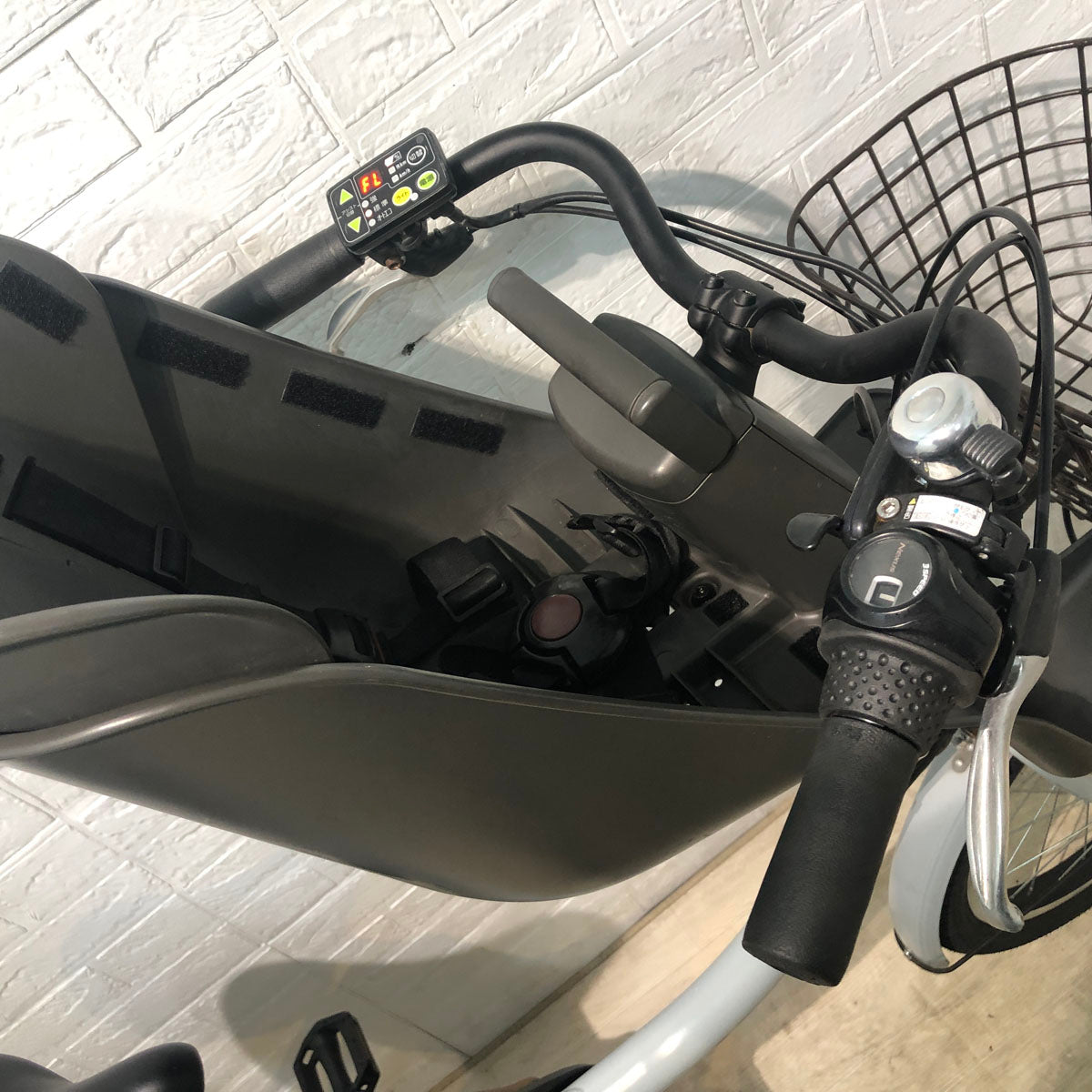 ブリヂストン bikke MOB e ビッケ モブ イー グレー 20インチ YA063 【中古車】