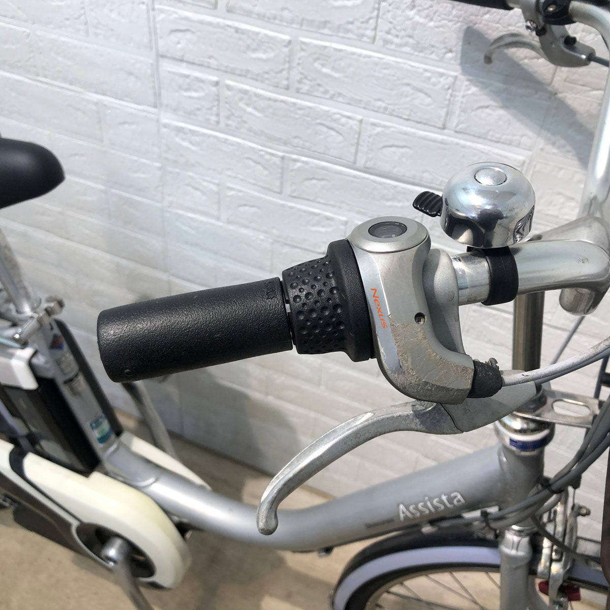ブリヂストン アシスタ DX シルバー 24インチ YT122【中古車】