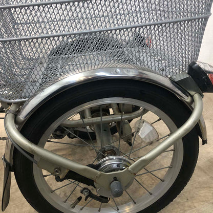 パナソニック ビビ ライフ シルバー 前18×後16インチ YF122 【中古車】