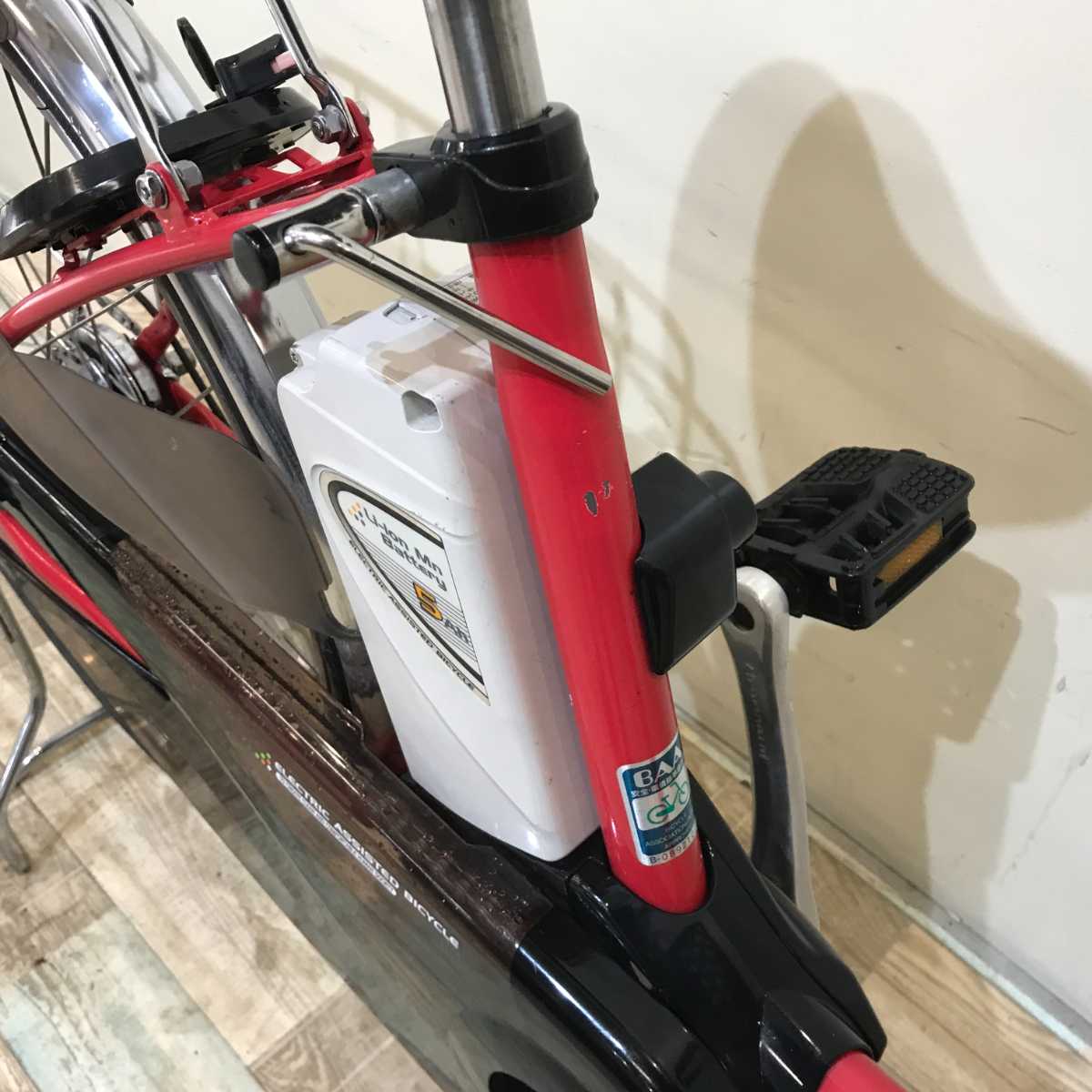 パナソニック ビビ DX レッド 24インチ KQ104 【中古車】