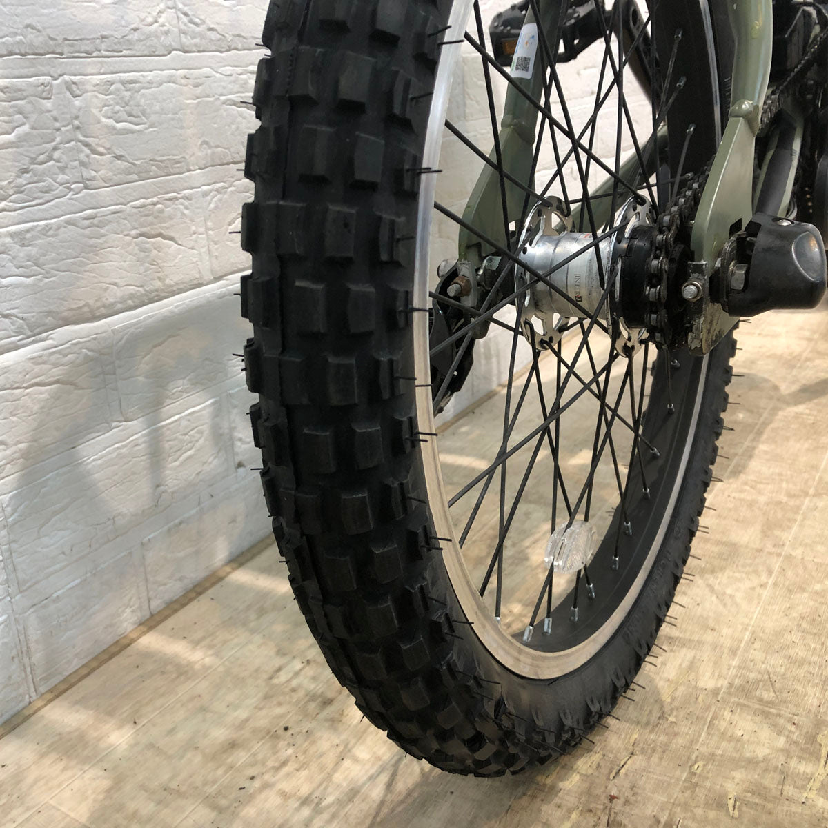 パナソニック EZ グリーン 20インチ YA070【中古車】