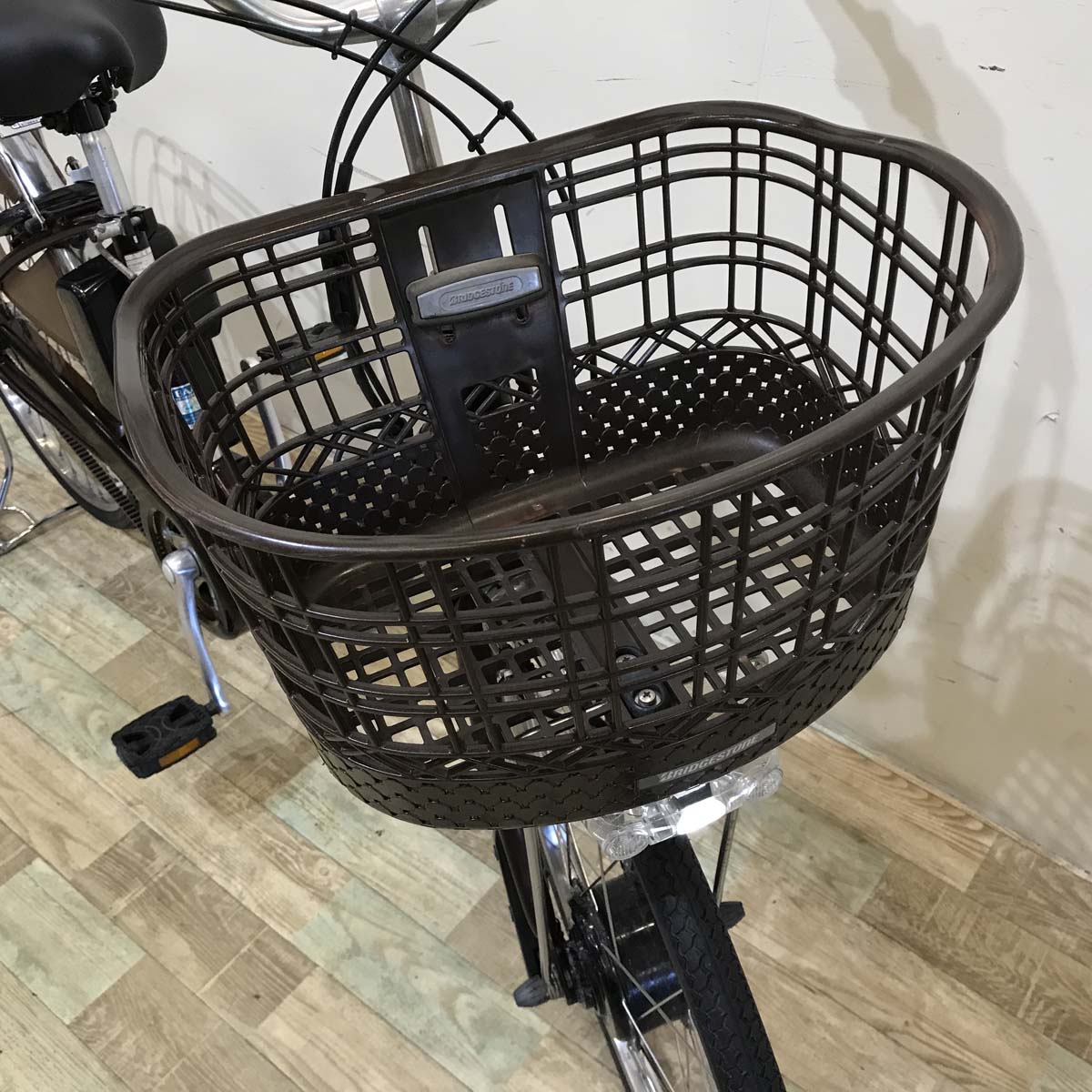ブリヂストン フロンティア ブラウン 24インチ KV047 【中古車】