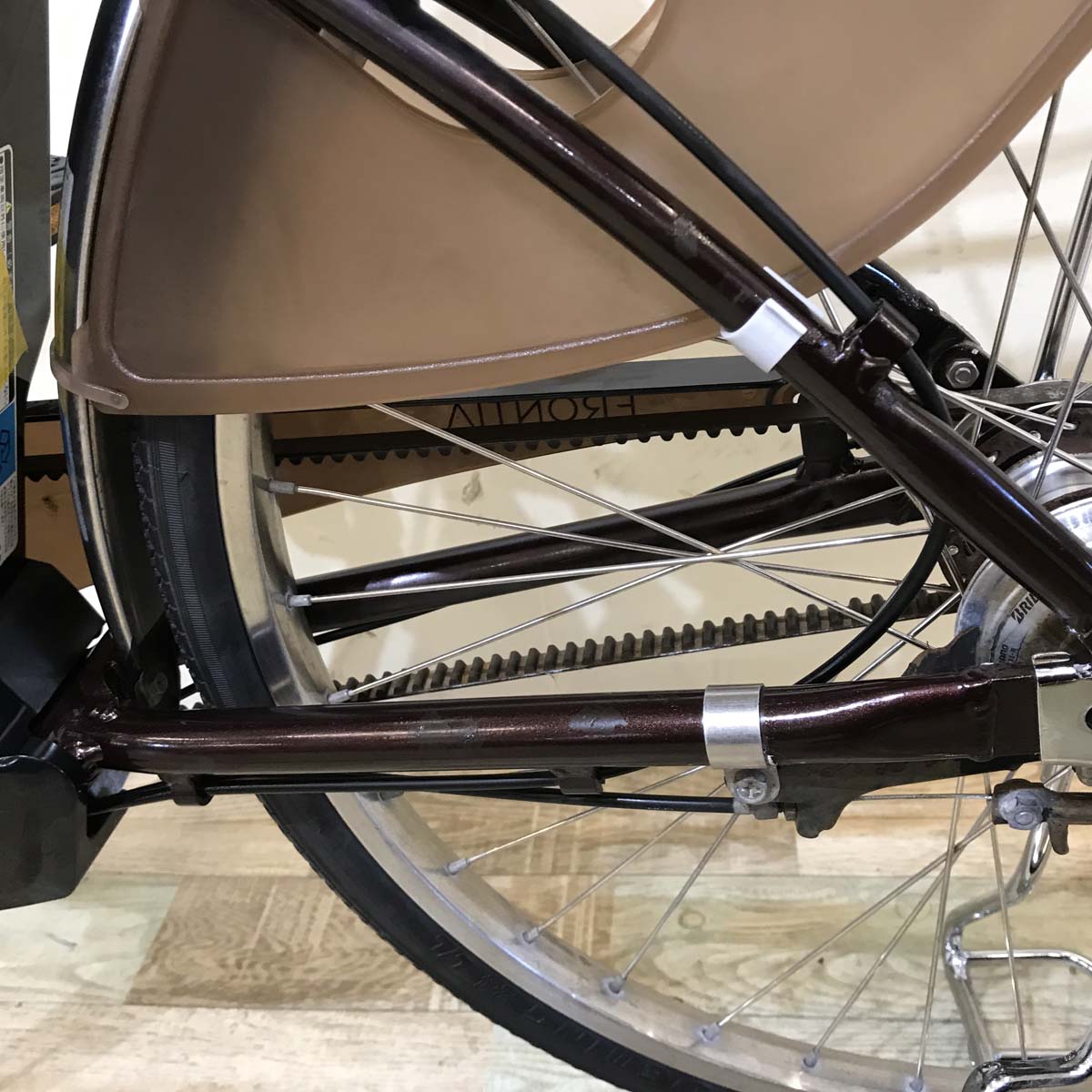 ブリヂストン フロンティア ブラウン 24インチ KV047 【中古車】