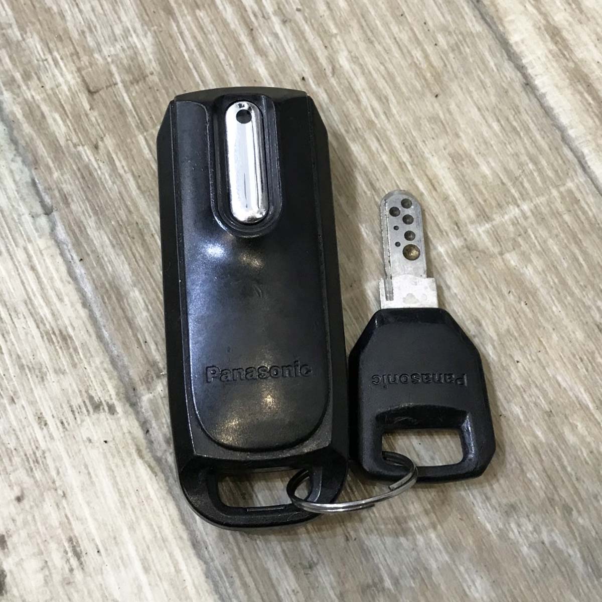 中古電動自転車 パナソニック ビビKD ホワイト 26インチ KJ068