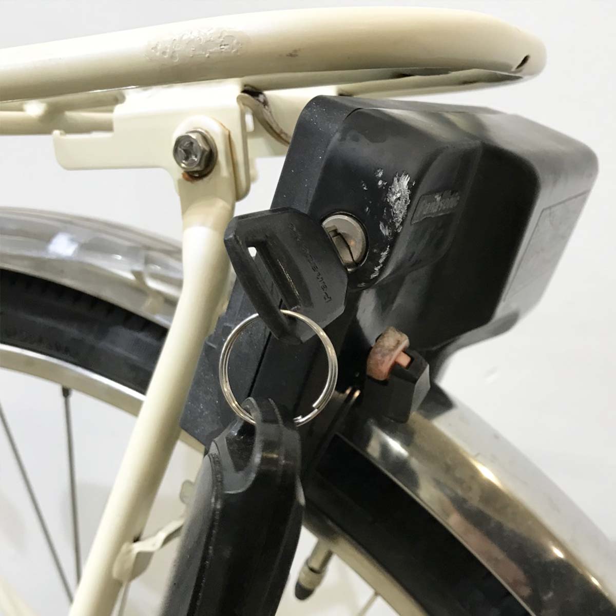 【5,000円引き！】パナソニック ビビKD ホワイト 26インチ KJ068 【中古車】