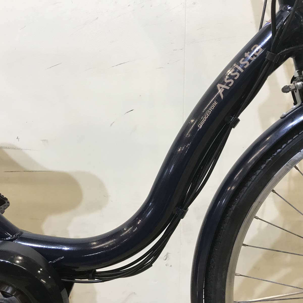 ブリヂストン アシスタ ファイン ネイビー 26インチ KZ132 【中古車】