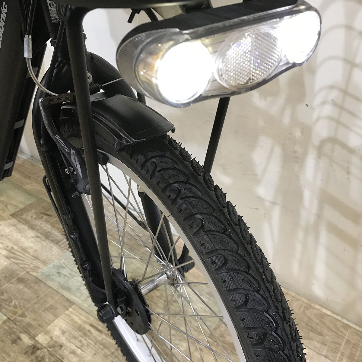 パナソニック ギュット アニーズ ブラック 20インチ KE146【中古車】