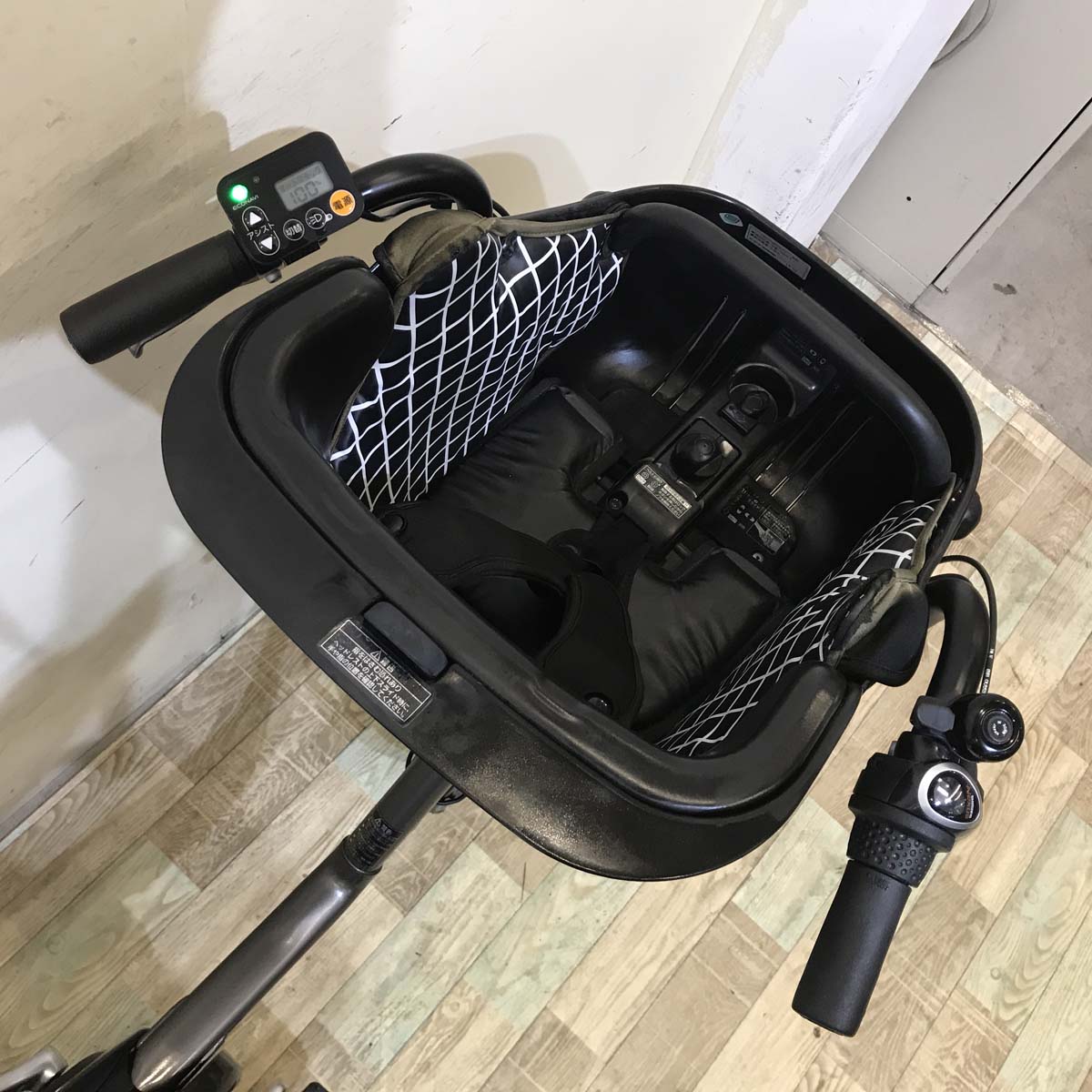 パナソニック ギュット ミニ DX グレー  20インチ KZ137【中古車】