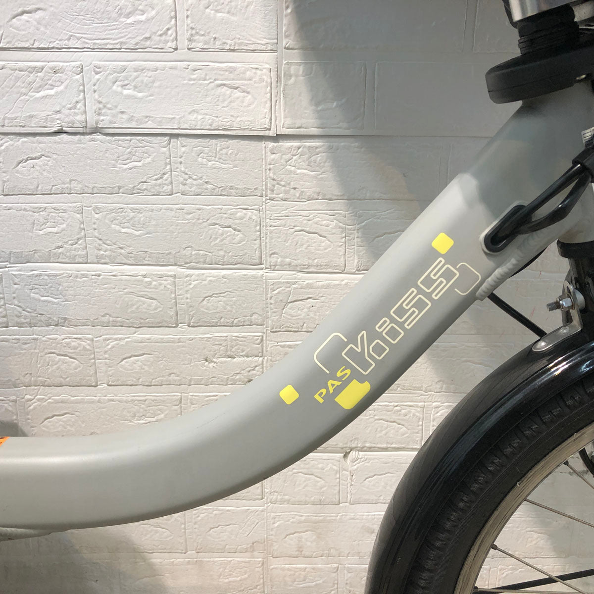 ヤマハ PAS Kiss mini un パス キッス ミニ アン グレー 20インチ YT144【中古車】