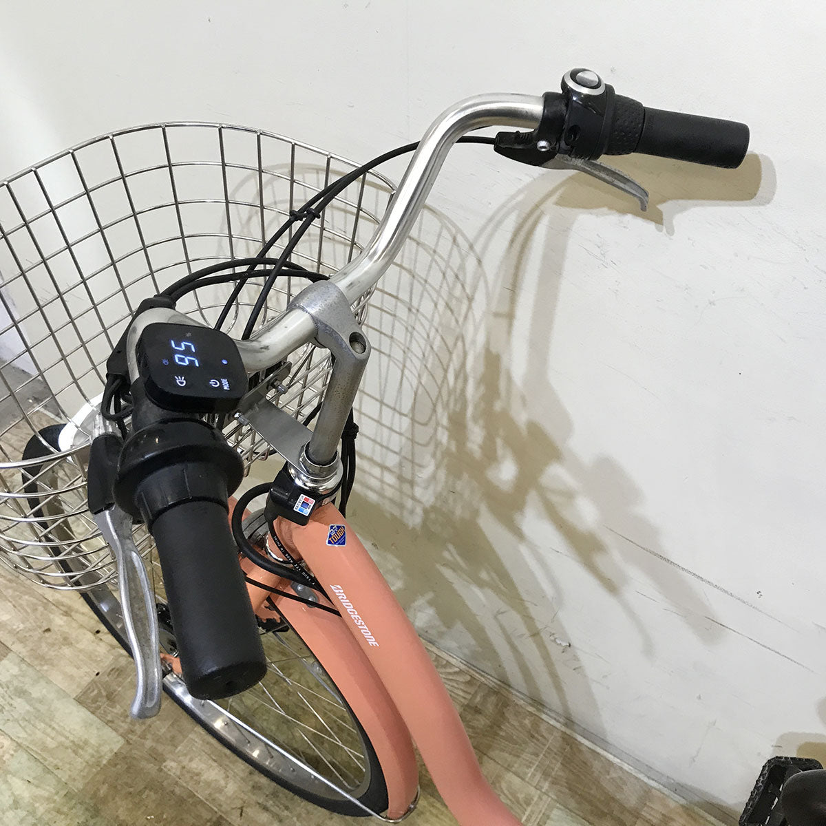 中古電動自転車  ブリヂストン フロンティア ロイヤル ピンク 26インチ KE150