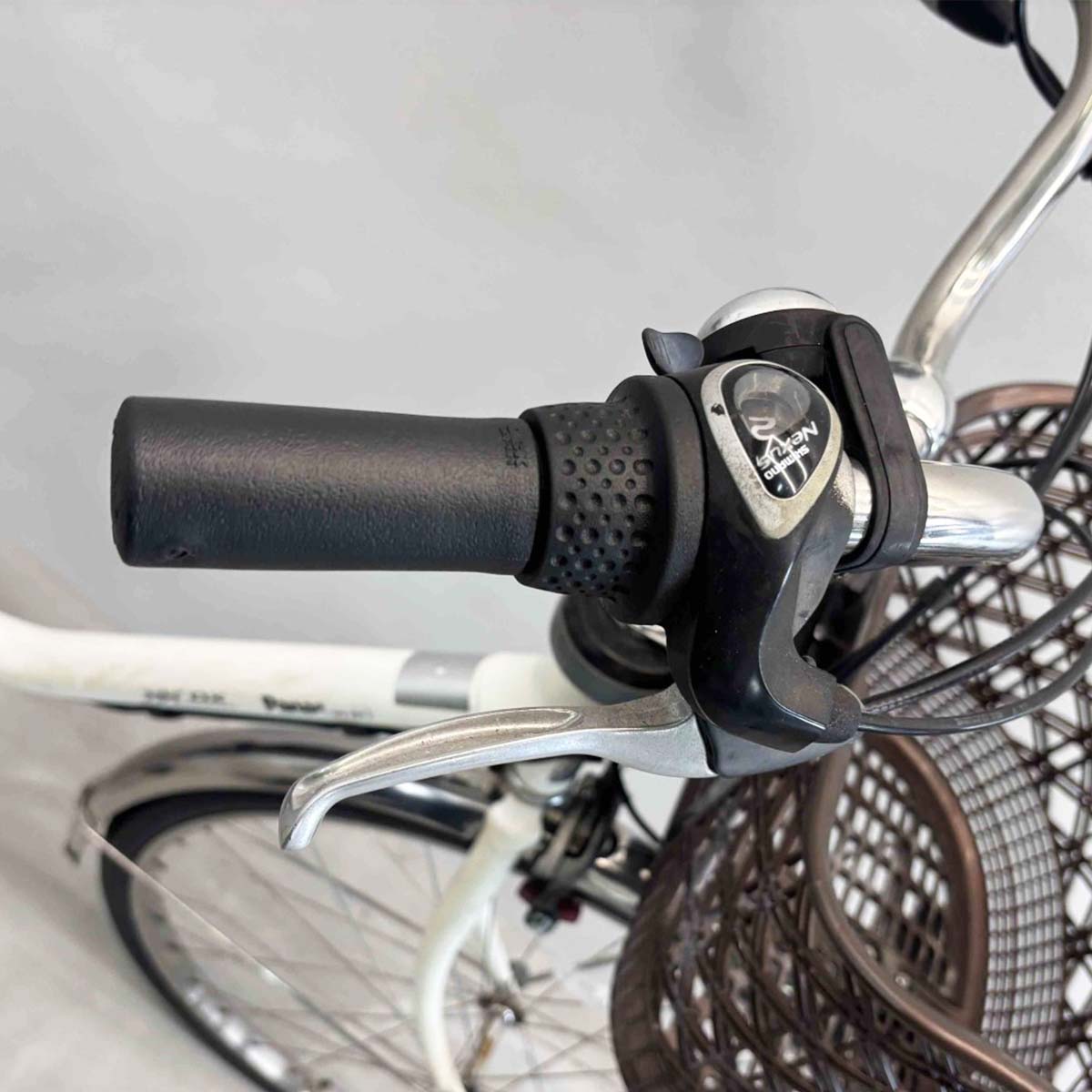 中古電動自転車 パナソニック ビビDX ホワイト 26インチ YJ024