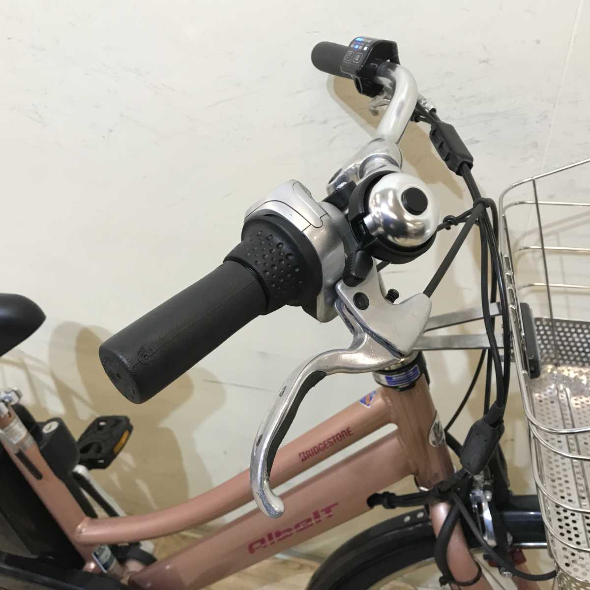 ブリヂストン アルベルト e ピンク 26インチ KQ127 【中古車】 – e-CHARIty
