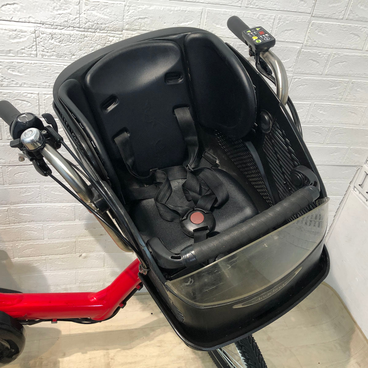 ブリヂストン アンジェリーノ プティット e レッド 20インチ YA093【中古車】