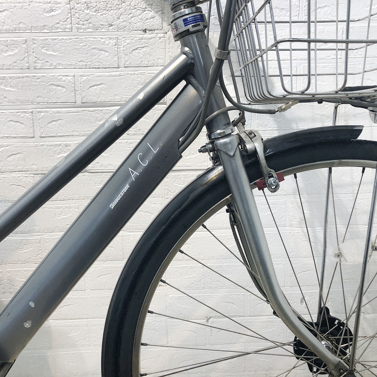ブリヂストン A.C.L シルバー 27インチ YG013 【中古車】