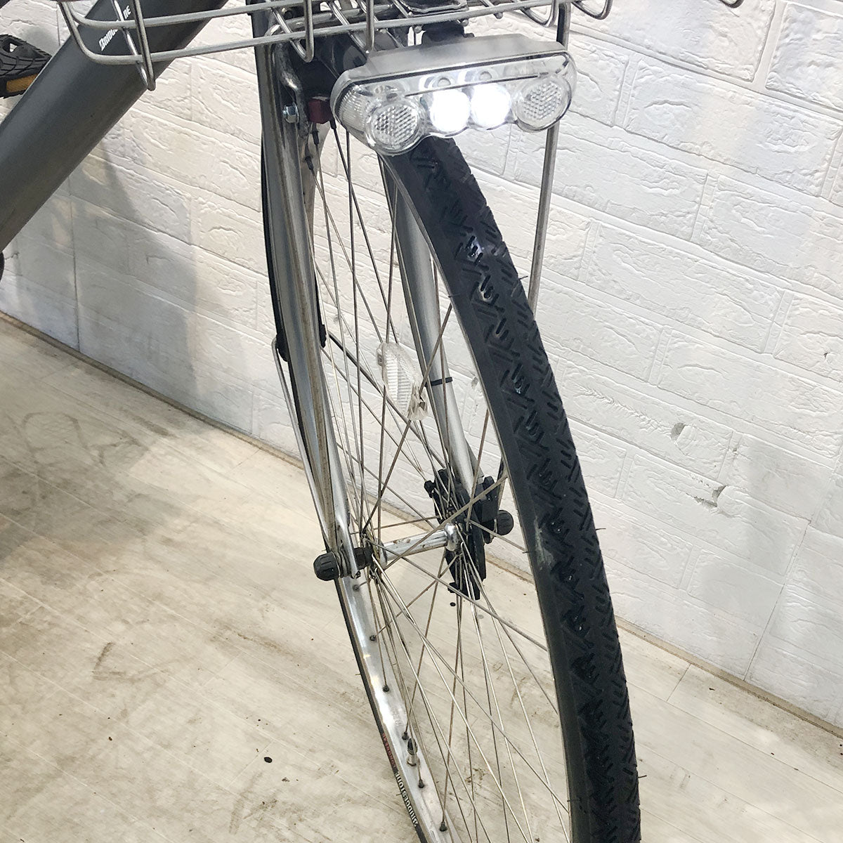 ブリヂストン A.C.L シルバー 27インチ YG013 【中古車】