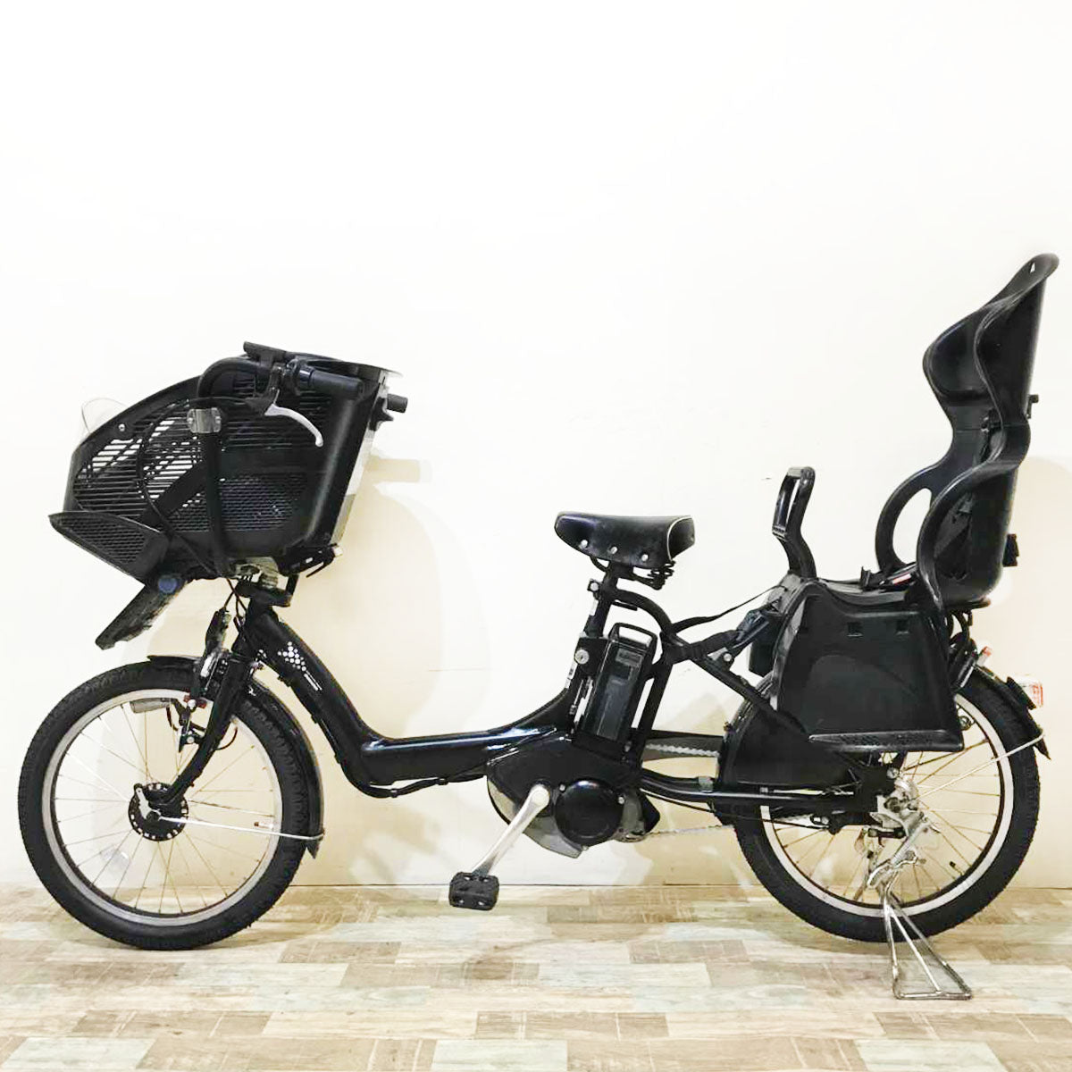 ブリヂストン アンジェリーノ プティット e ブラック 20インチ KQ132【中古車】