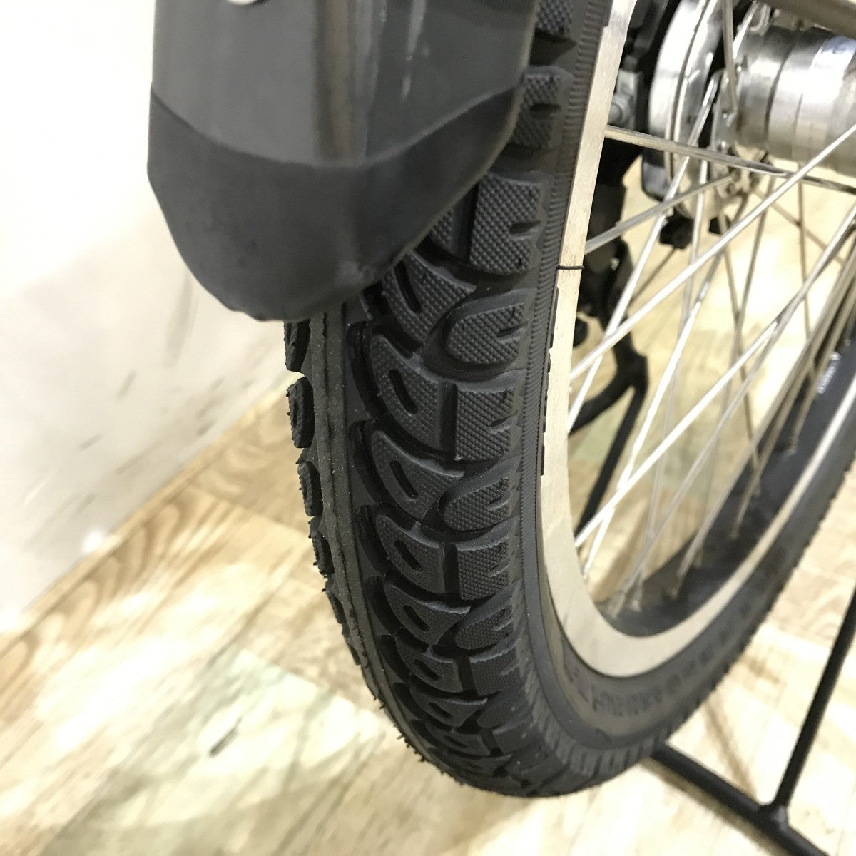 ブリヂストン ビッケポーラーe グレー 20インチ KJ089 【中古車】