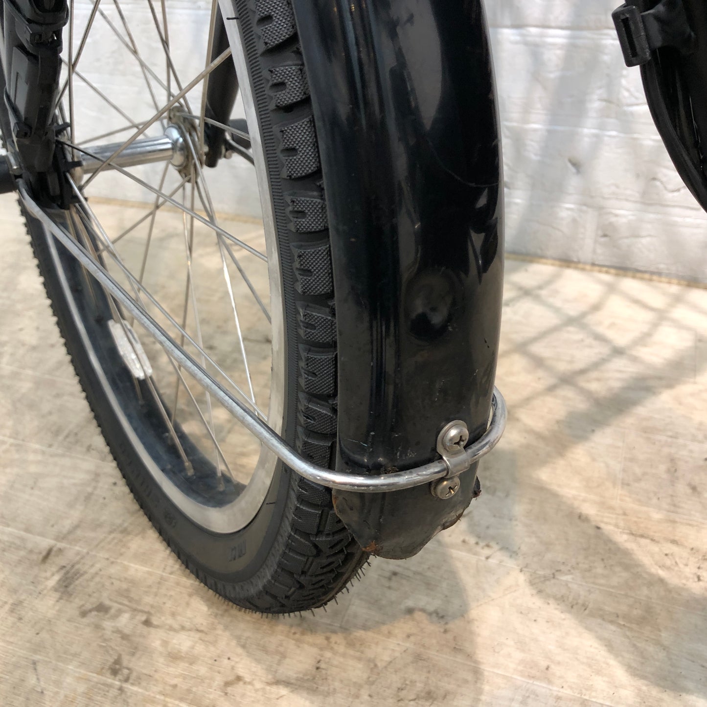 ブリヂストン アンジェリーノ プティット e ブラック 20インチ YP002【中古車】