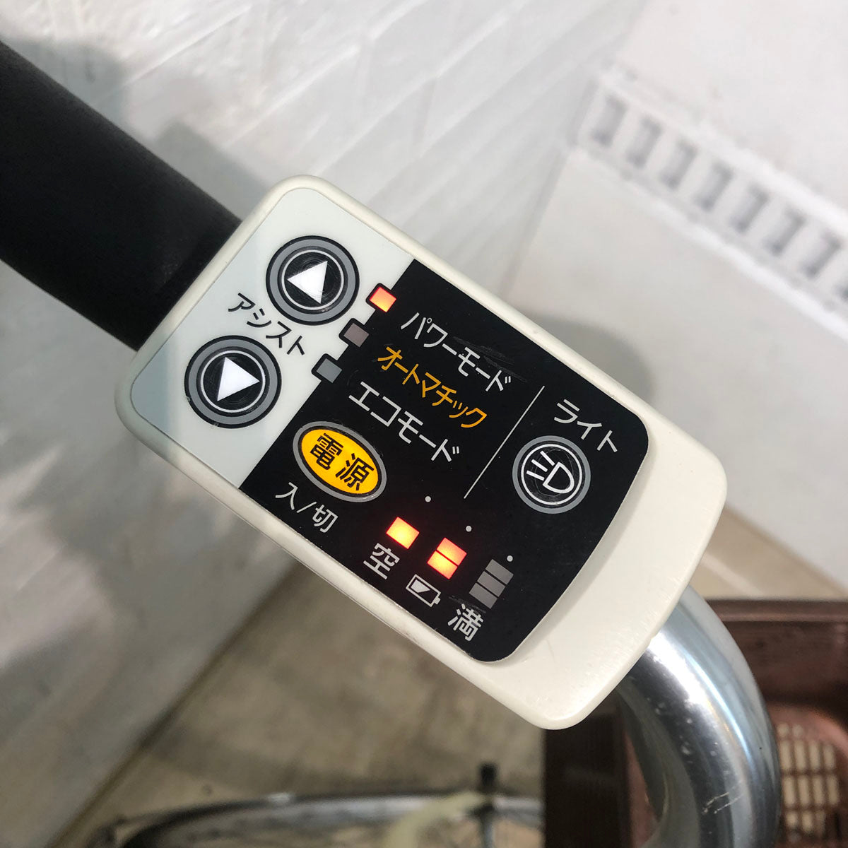 中古電動自転車 パナソニック ビビ NX アイボリーホワイト 26インチ YA100