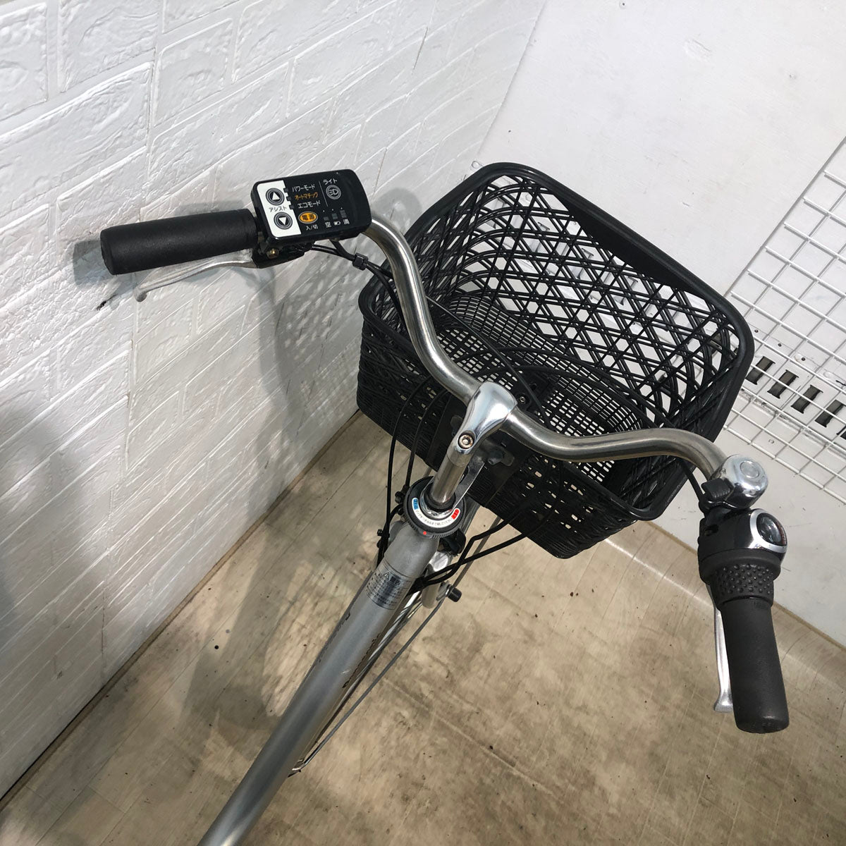 中古電動自転車 新品バッテリー パナソニック ビビ TX シルバー 26インチ YA104