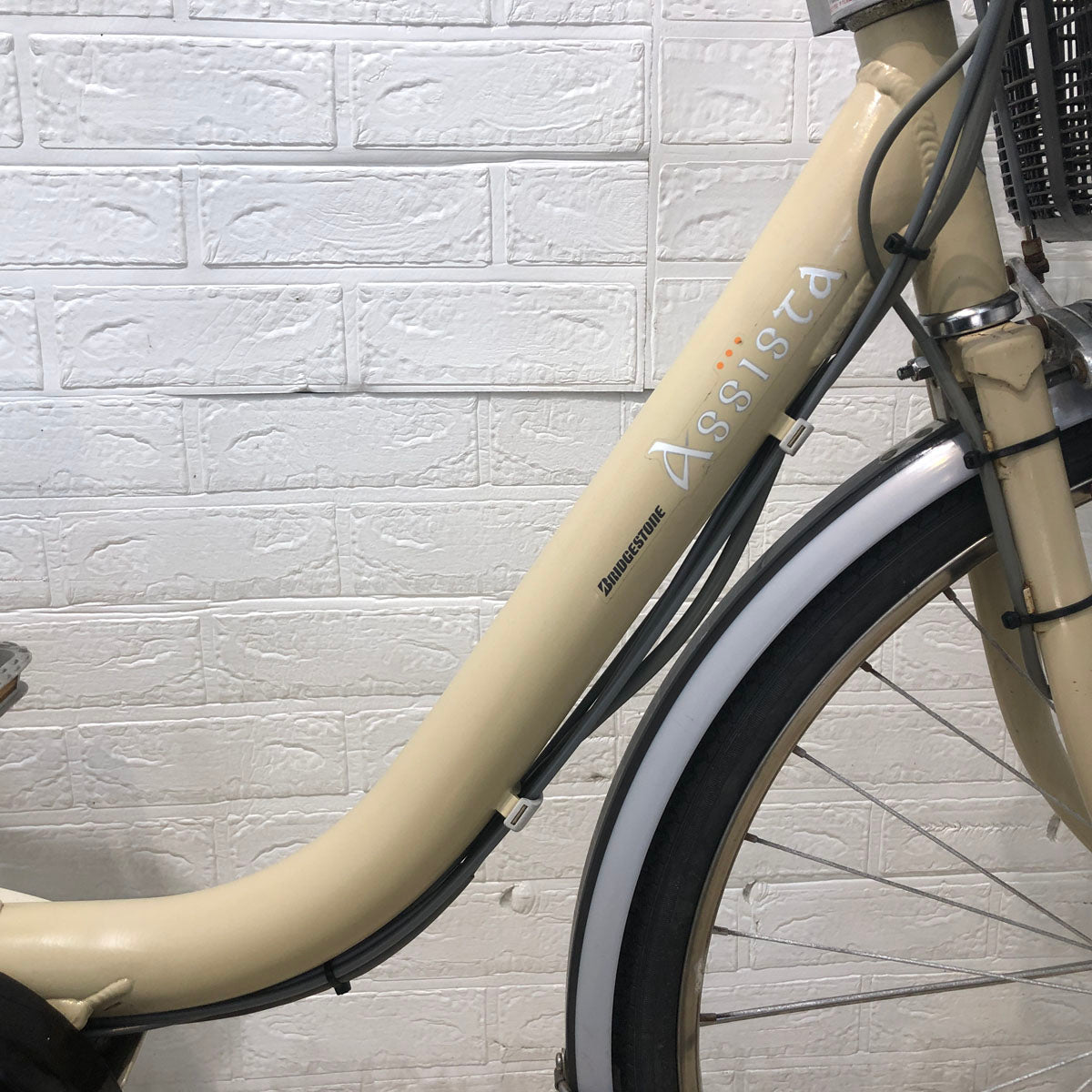 中古電動自転車 ブリヂストン アシスタ ライト ベージュ 26インチ YA106