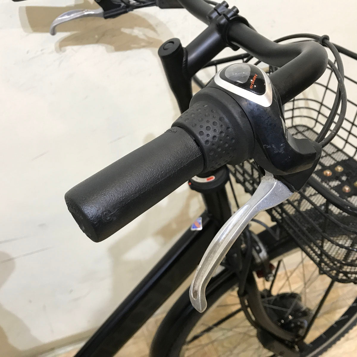 ブリヂストン ステップクルーズ e ブラック 26インチ KV079 【中古車 