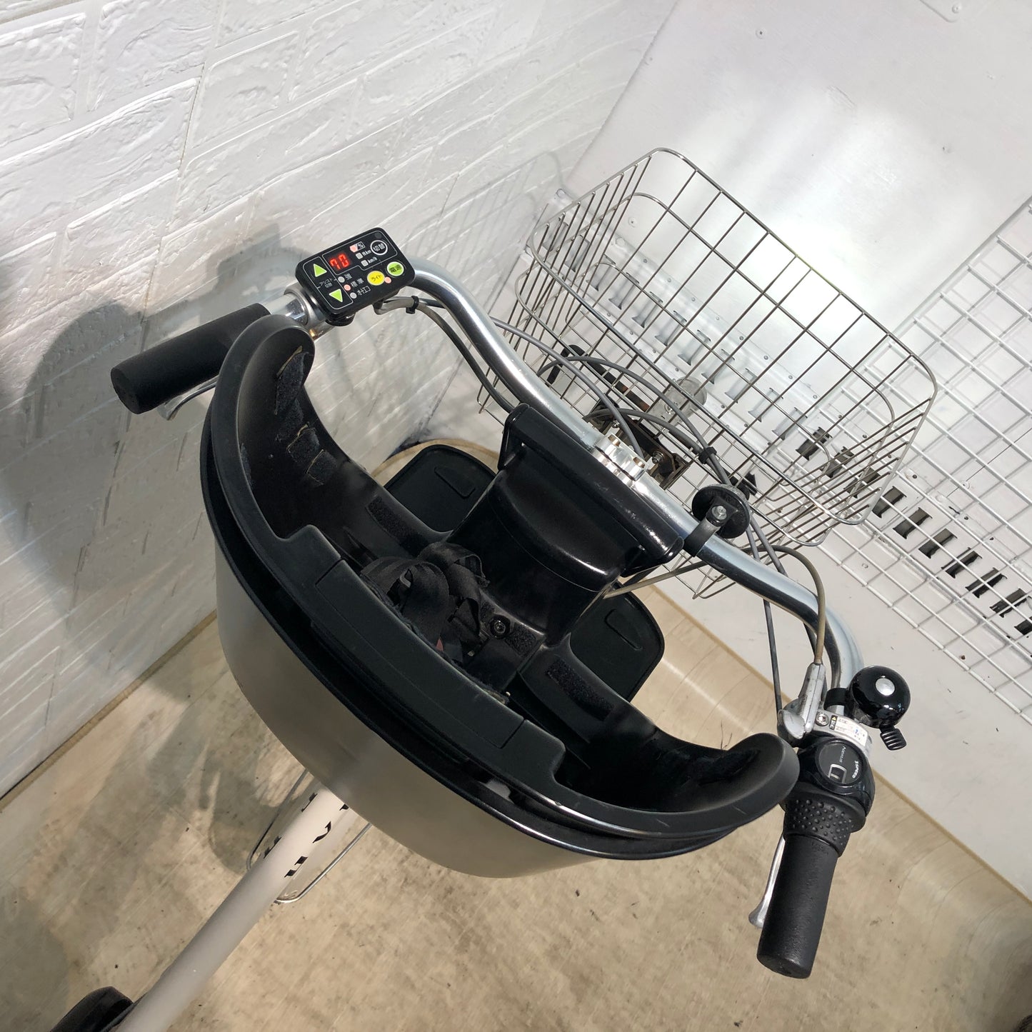ブリヂストン HYDEE 2 ハイディ ツー ベージュ 26インチ YP009 【中古車】