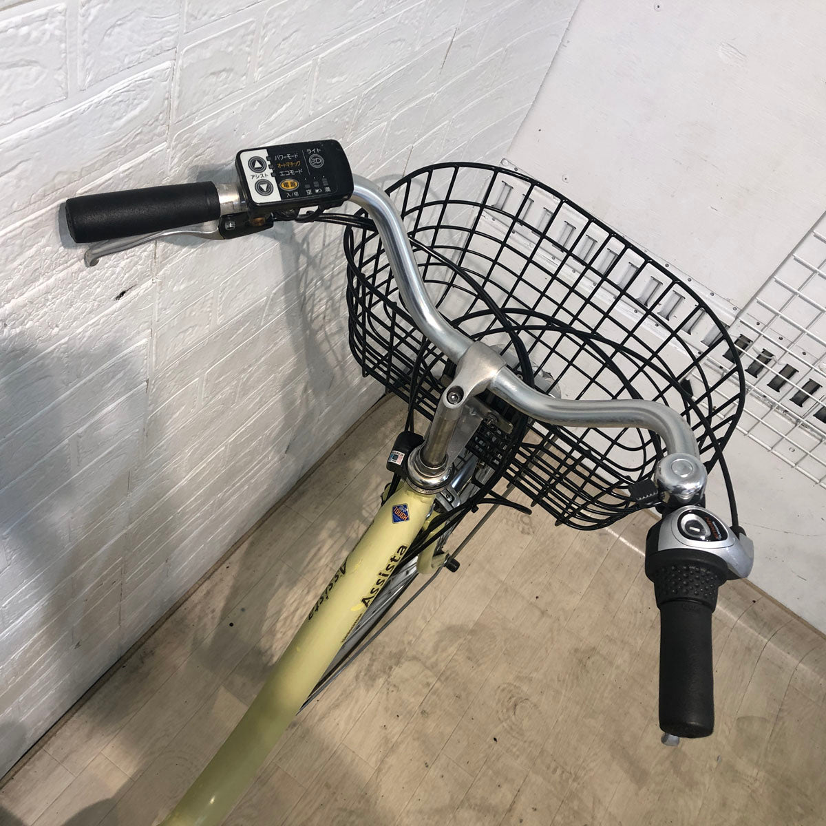中古電動自転車 ブリヂストン アシスタ ベーシック イエロー 26インチ YA108