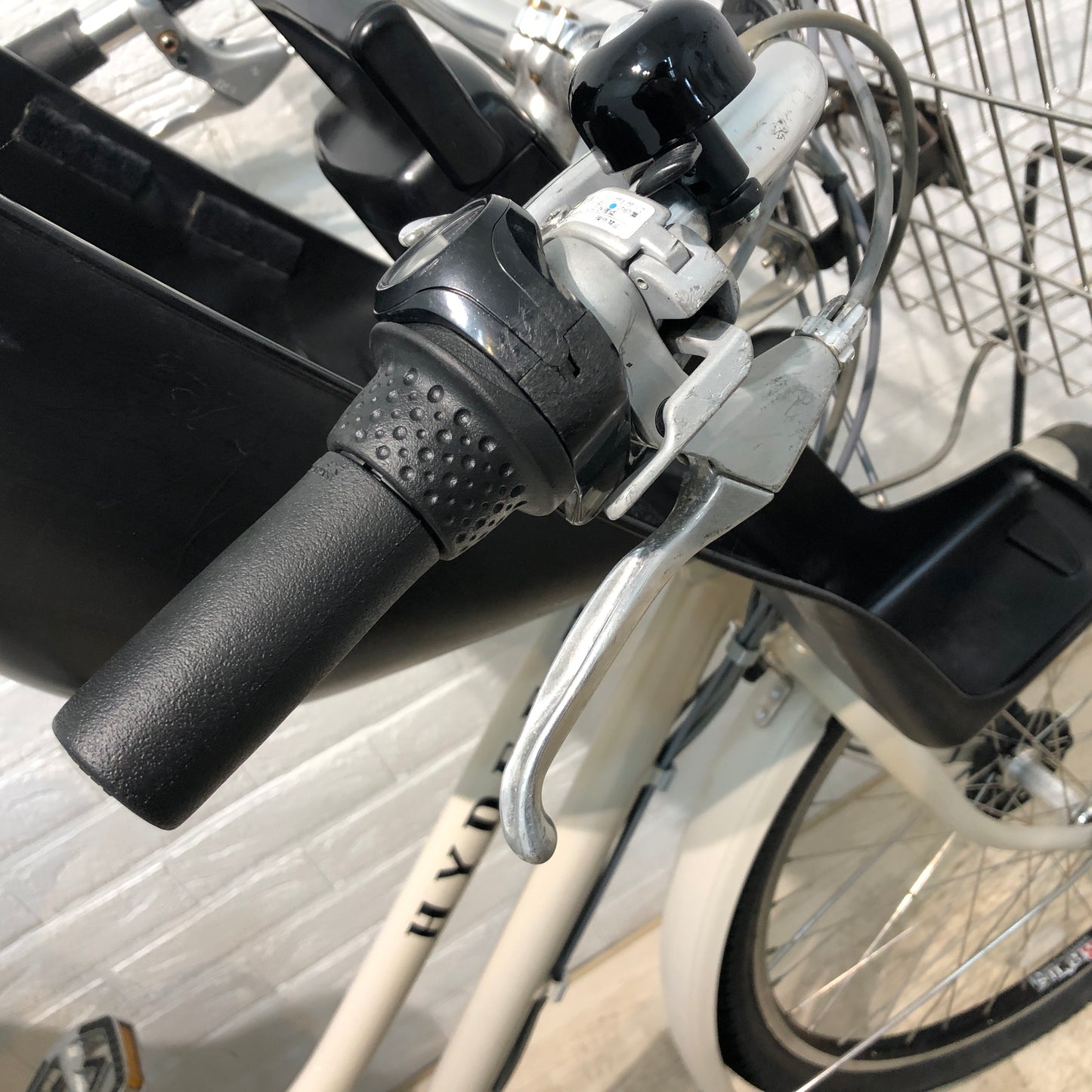 ブリヂストン HYDEE 2 ハイディ ツー ベージュ 26インチ YP009 【中古車】