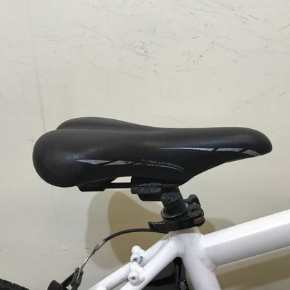 パナソニック ハリヤ ホワイト 26インチ KR010 【中古車】