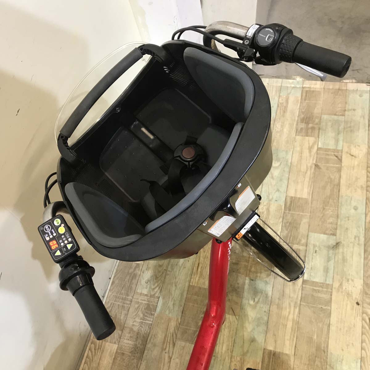 ブリヂストン アンジェリーノ プティット e レッド 20インチ KZ167【中古車】