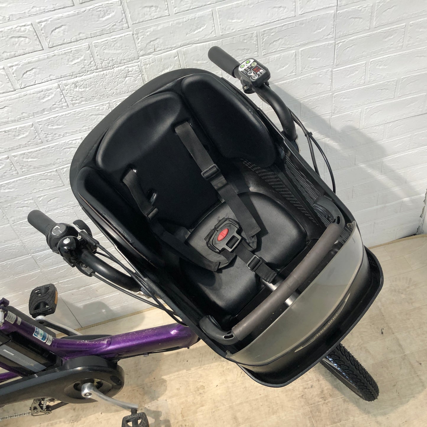 ブリヂストン アンジェリーノ プティット e パープル 20インチ YP014【中古車】