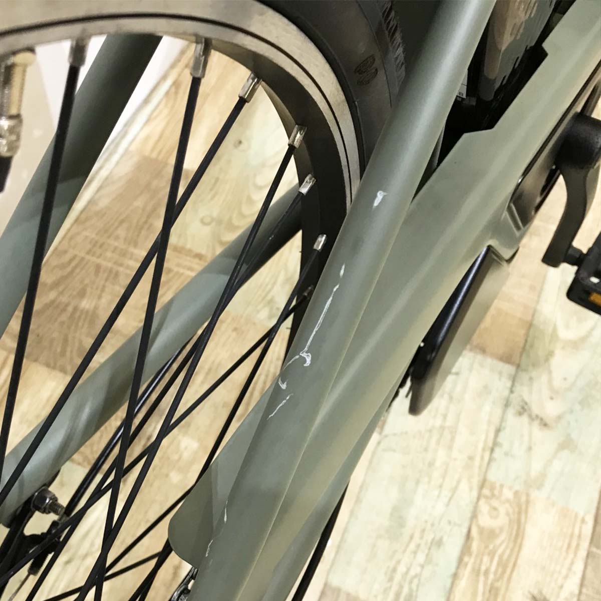 パナソニック ティモS カーキ 26インチ KJ103 【中古車】