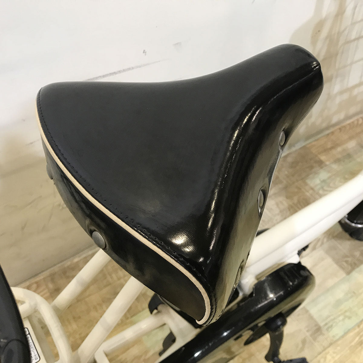中古電動自転車 ブリヂストン ジョシスワゴン アイボリーホワイト 前20×後18インチ KF030 