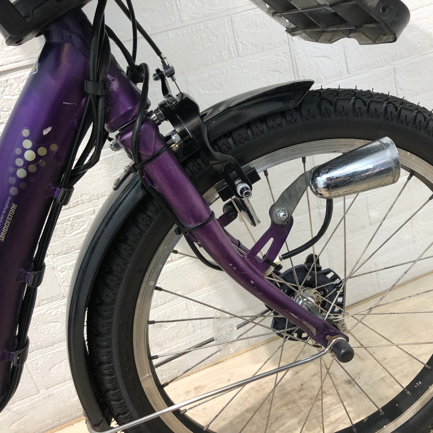 ブリヂストン アンジェリーノ プティット e パープル 20インチ YP014【中古車】