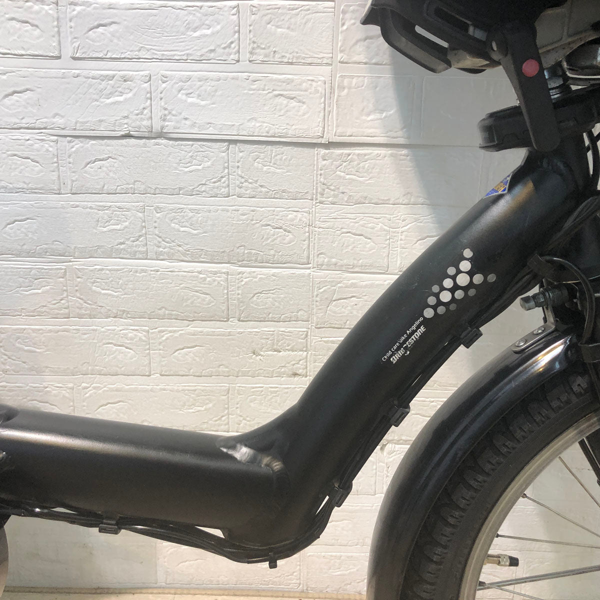 中古電動自転車 ブリヂストン アンジェリーノ プティット e ブラック 20インチ YA116