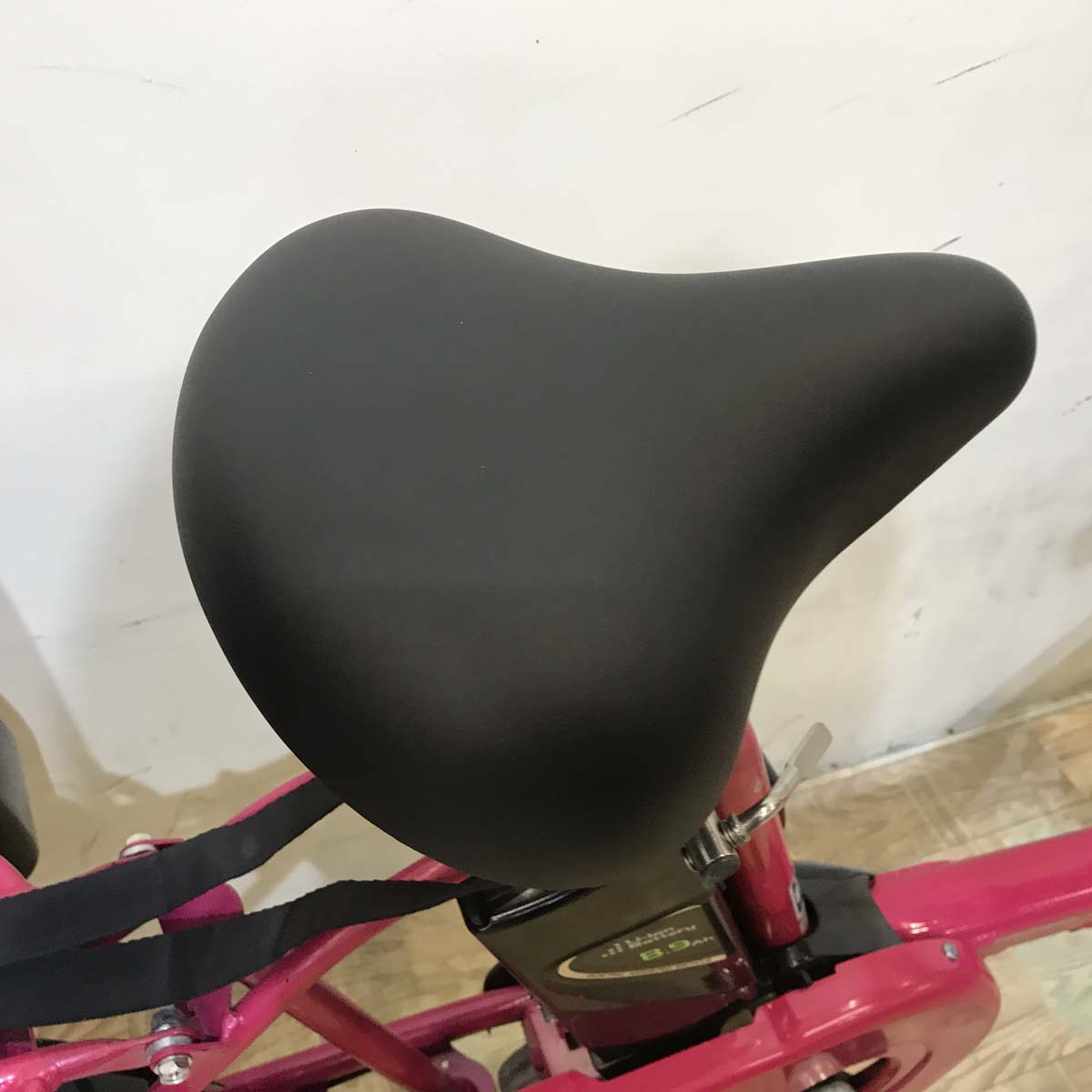 パナソニック ギュット ミニ DX ピンク 20インチ KA004【中古車】