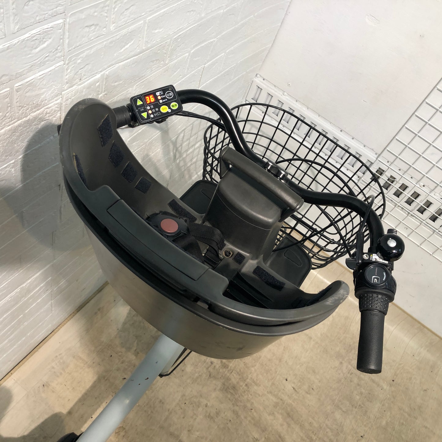 ブリヂストン bikke 2 e ビッケ ツー イー グレー 20インチ YP018 【中古車】