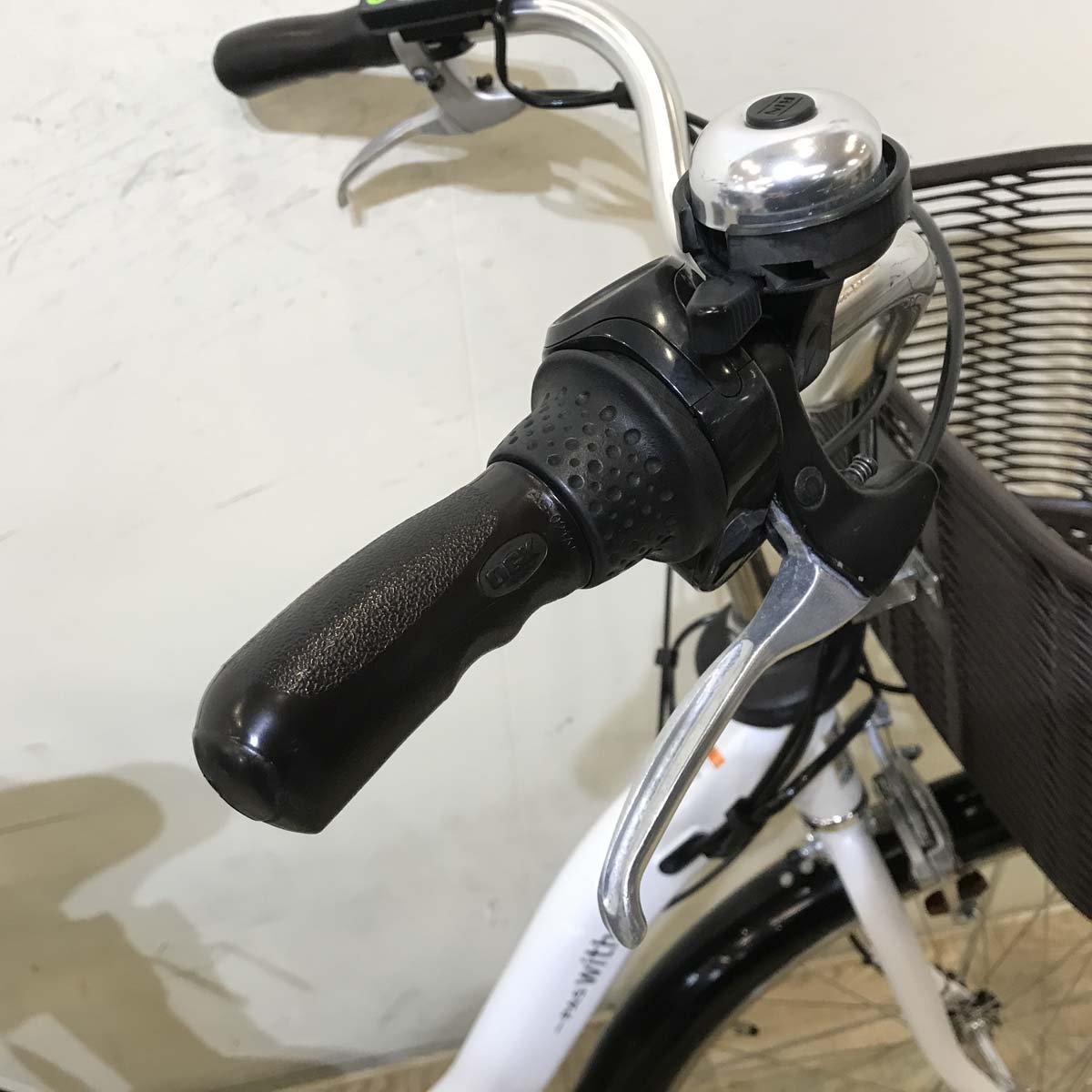 中古電動自転車 ヤマハ PAS With パス ウィズ ホワイト 24インチ KA006 【中古車】