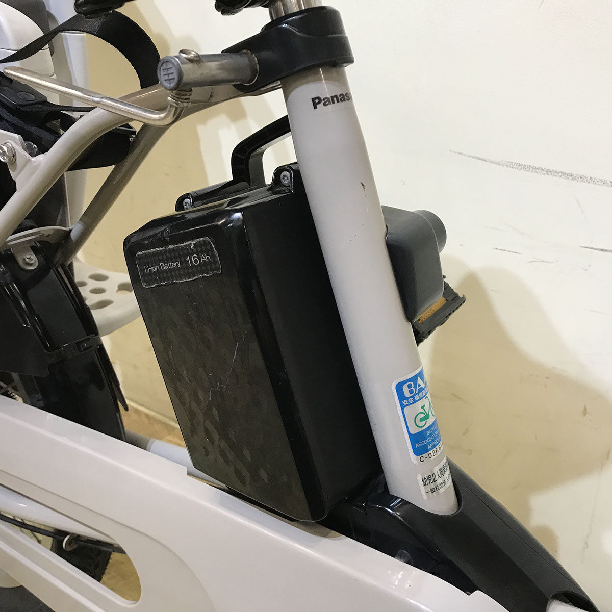 パナソニック ギュット クルーム DX グレー 20インチ KF036【中古車】