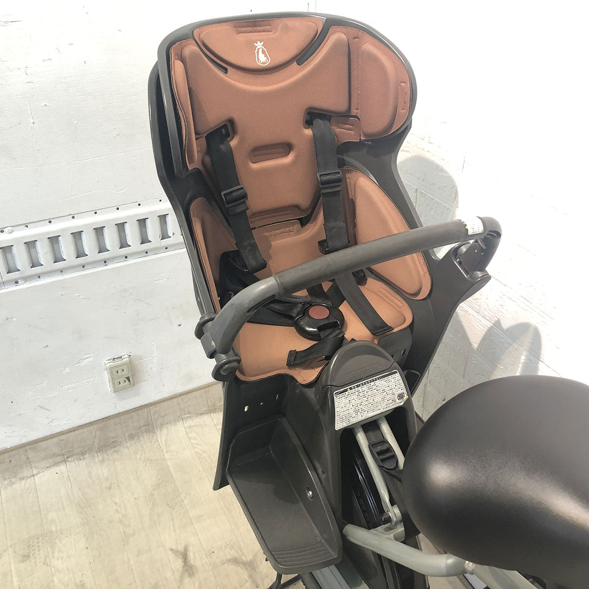 ブリヂストン ビッケポーラーe カーキ 20インチ YG038 【中古車】