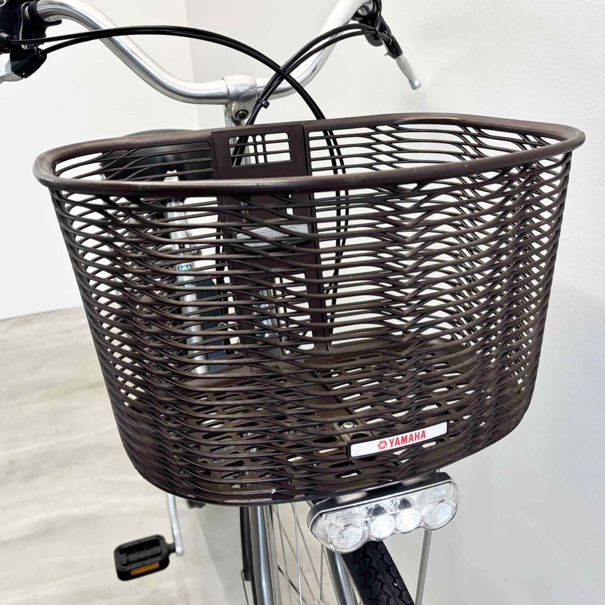 中古電動自転車 新品バッテリー ヤマハ PAS ナチュラM シルバー 26インチ YJ057