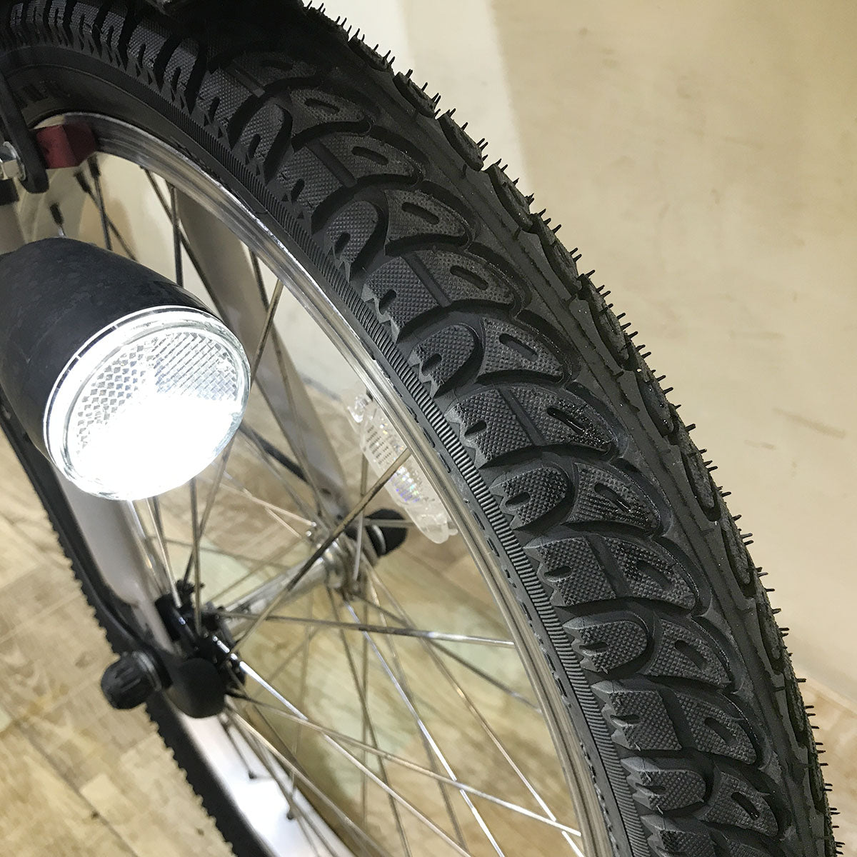 パナソニック ギュット クルーム DX グレー 20インチ KF036【中古車】