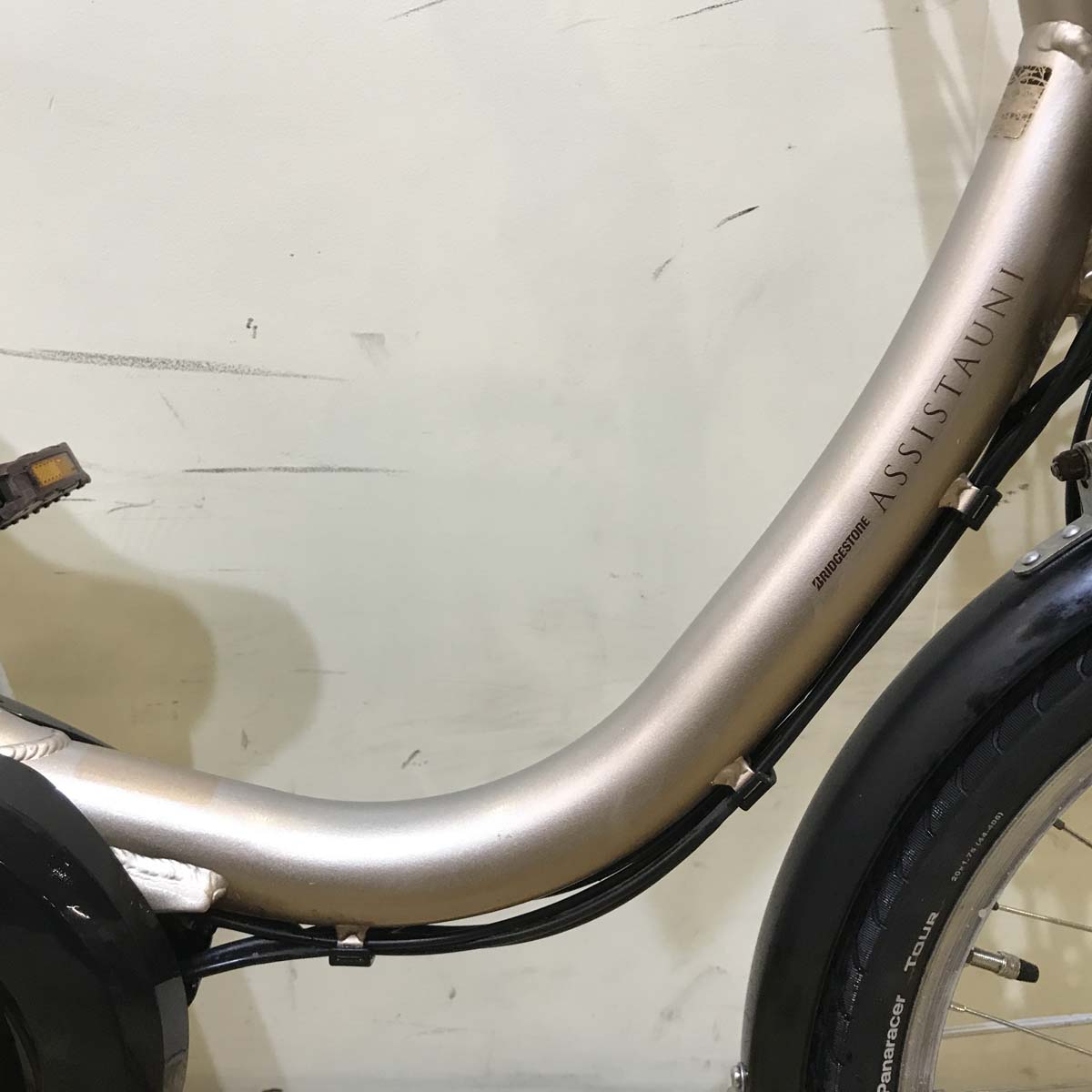 ブリヂストン アシスタ ユニ プレミア 20 ピンク 20インチ KF038 【中古車】