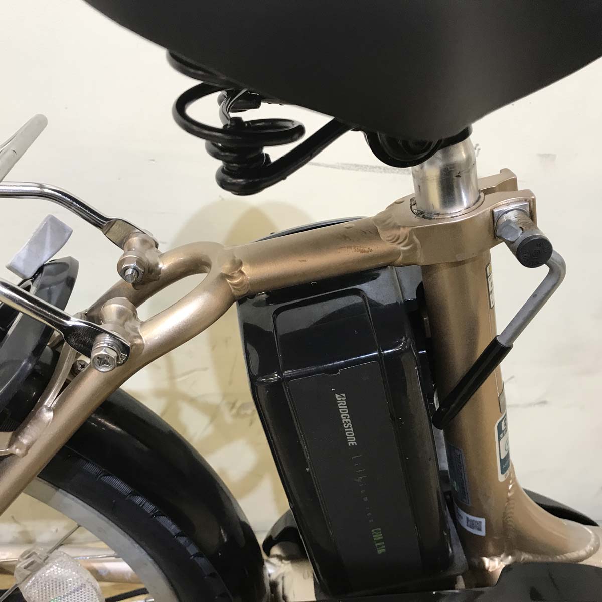 中古電動自転車 ブリヂストン アシスタ ユニ プレミア 20 ピンク 20インチ KF038 