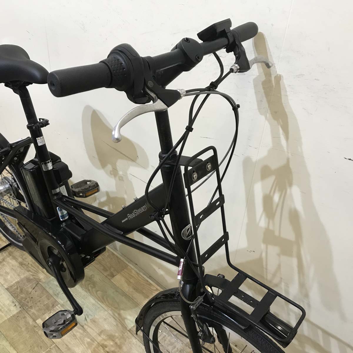 ブリヂストン リアルストリーム ミニ ブラック 20インチ KA009 【中古車】