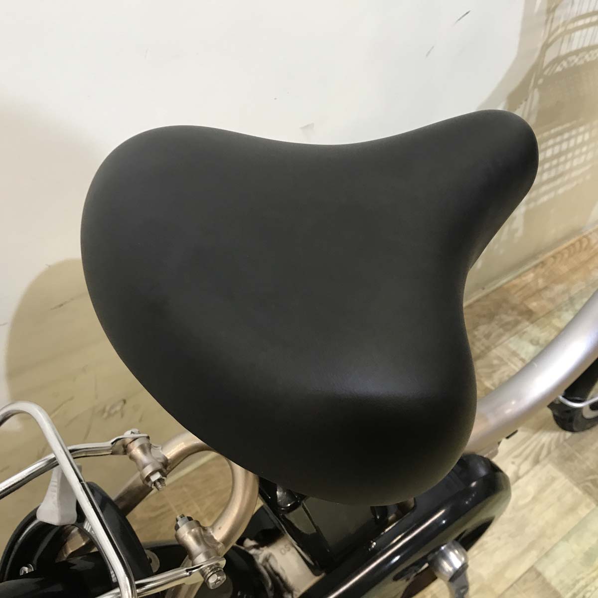 ブリヂストン アシスタ ユニ プレミア 20 ピンク 20インチ KF038 【中古車】